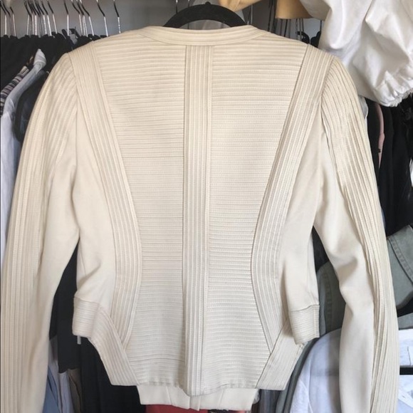 💥BCBG Off white motorcycle jacket - Picture 2 of 4